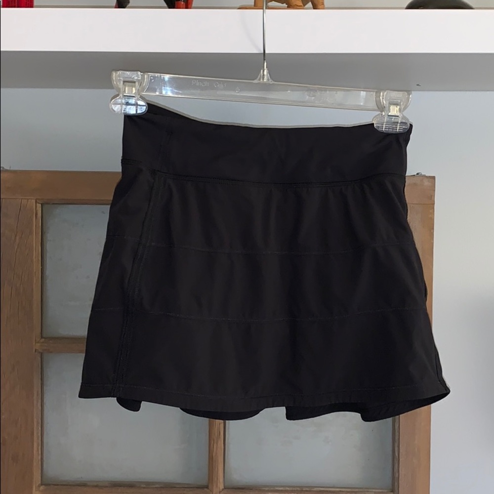 Lulu lemon skort